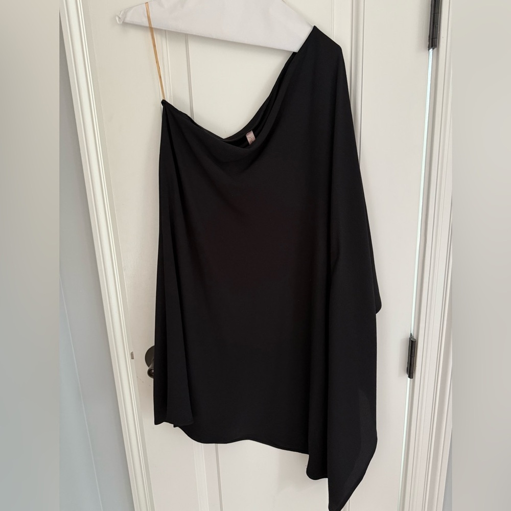Holiday Party! Black one shoulder asymmetrical mini dress.